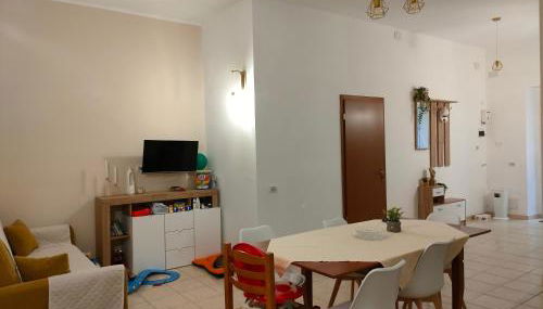 Under Royal - Foto 4