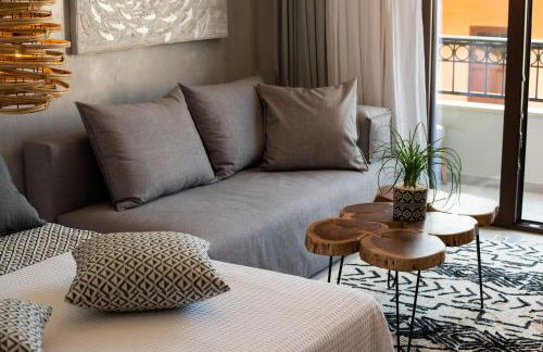 Petalo Suites - Photo 90