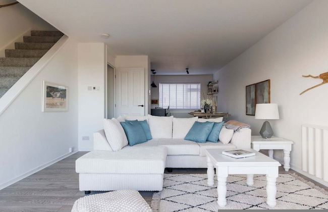 Beautifully Refurbished 4-bed Beachside Retreat - Foto 5