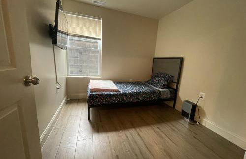 Chic 5BR 2BA apartment in DC - Photo 14