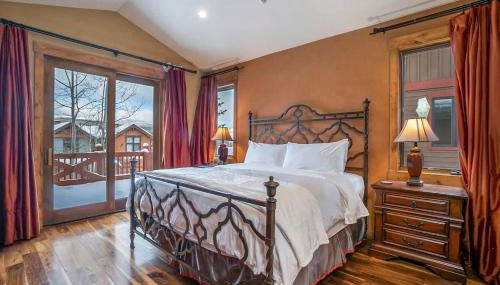 Hygge Hideaway - Photo 4