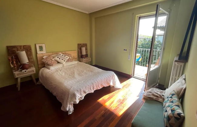 3-bed Artist Chalet Near San Sebastian, Sleeps 6 - Photo 1