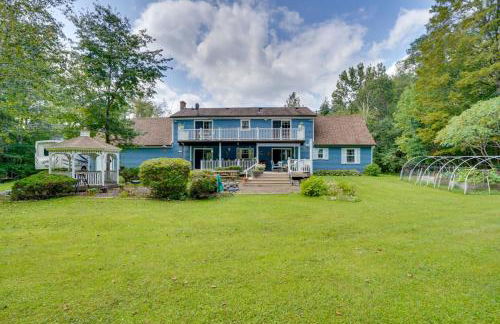 Cozy Pittsfield Gem with Deck, Gazebo and Fireplace - Foto 28