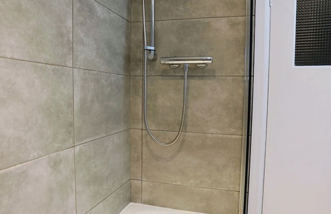 Phoenix House - Photo 24