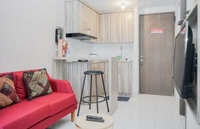 Best Price 2BR at Emerald Bintaro Apartment - Foto 12
