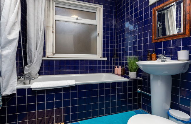 Serene and Spacious 1 Bedroom Garden Flat in Clapton - Foto 17