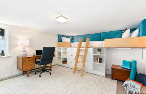 Maple Courtyard - Old Town with King Suite & Piano - Foto 28