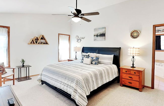 Blue Spruce Retreat by Ruidoso Vacation Rentals - Photo 35