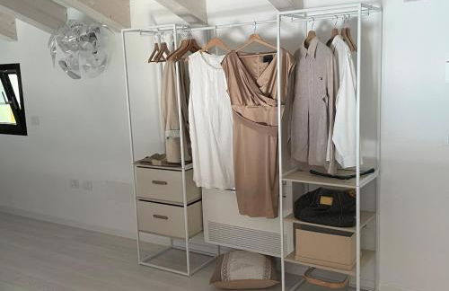 Luxury Loft Ai 2 lecci Relaxing oasis with pool - Photo 10