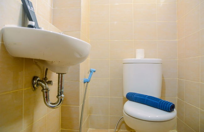 Strategic Studio Apartment at Casablanca East - Photo 15