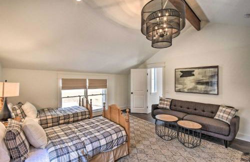 The Ultimate Luxury Retreat on Lake Burton! - Foto 19