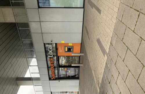 Immaculate 1-bed Apartment on the 26th Floor - Foto 13