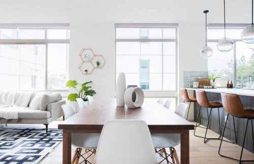 Designer Urban Retreat w Rooftop Deck & Fireplace - Foto 25