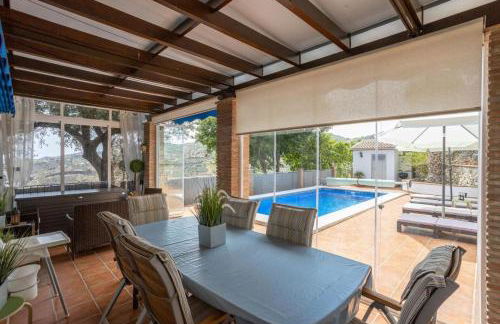 Villa Flamenca, comoda con piscina privada, barbacoa by AndaraHolidays - Foto 1