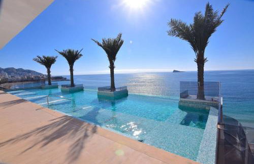 Apartamento de lujo en primera linea de playa - Foto 32