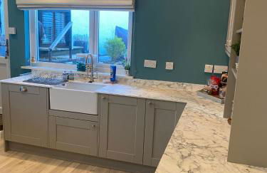 Wogan Cottage - Photo 3