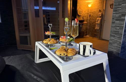 Sisters spa room - Photo 11