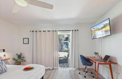 The YinYang - King Bed , Workspace , Full Kitchen - Foto 27