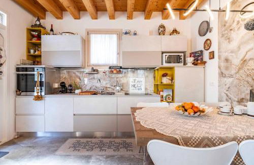 Stylish house near Venice With Parking - Photo 9