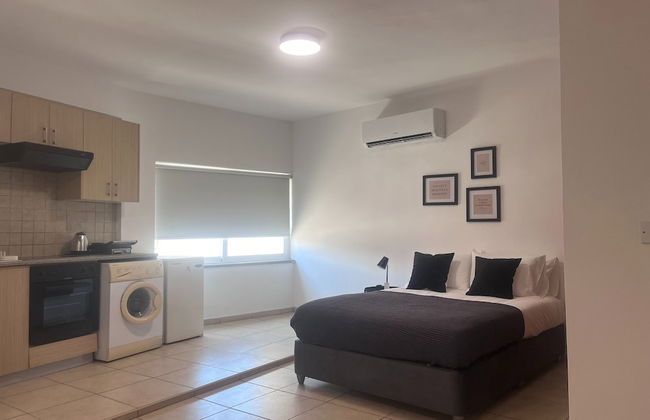 Phaedrus Living: Hoopoe Residencies 202 - Photo 1