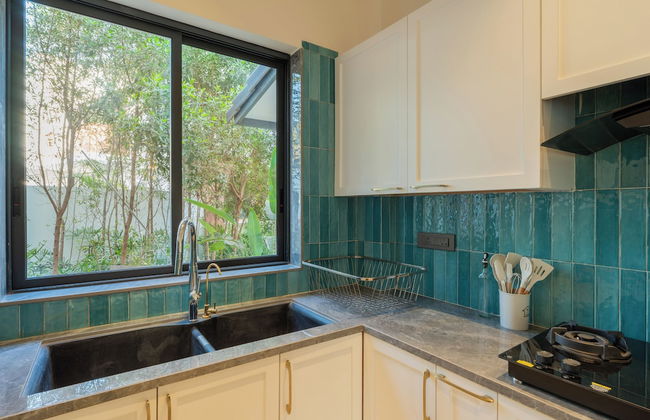 ELIVAAS Laguna Camellia | Luxe 4 BHK Villa Near Popular Beaches with Private Pool - Photo 48