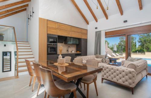 Unique Villa Pietra with heated private pool - Foto 27