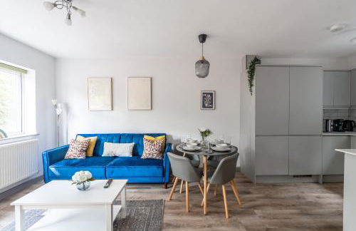 Spacious 2 Bed Flat Sleeps 4 - Foto 1