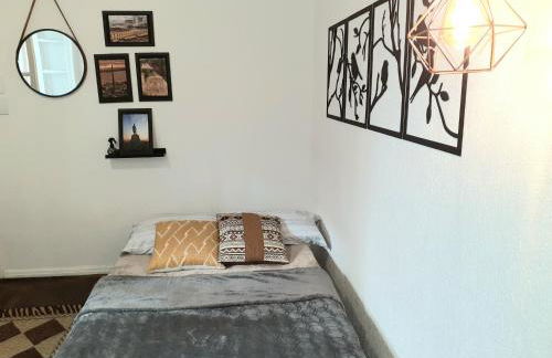 Amplo, aconchegante e pertinho de tudo - Foto 16