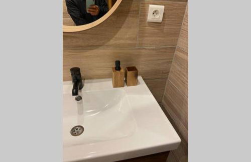 Très beau appartement au centre historique de Riez - Foto 9