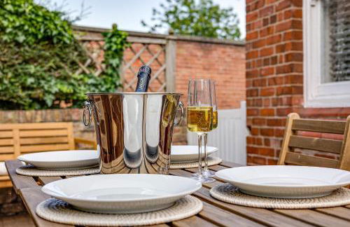 Hidden Gem Hideaway w/ Free Parking - Photo 34