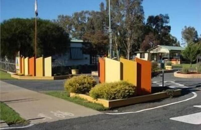 Junee Tourist Park - Photo 73