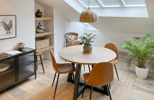 The Hermit Inn Hideout - Photo 3