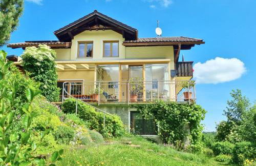 Haus Hindelang - 2 FeWos mit Zugspitzblick, inkl Königscard, gratis Parken & WLAN, Self Check-In, 5 Minuten ins Zentrum - Foto 2