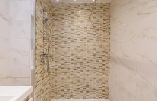 EP2A2 - Beautiful 1BDR with sea view - Swimming pool - AC - Parking - Foto 21