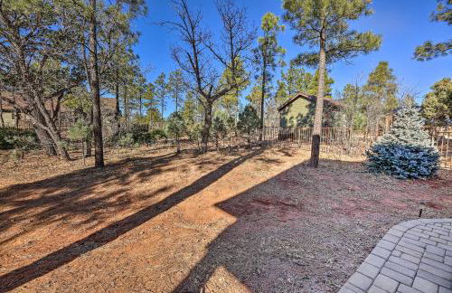 Hot Tub & Ponderosa Views! Luxe Cabin in Lakeside - Foto 30