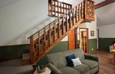 Deluxe Cabin #11 with Hot Tub on Patoka Lake in Southern Indiana - Foto 8