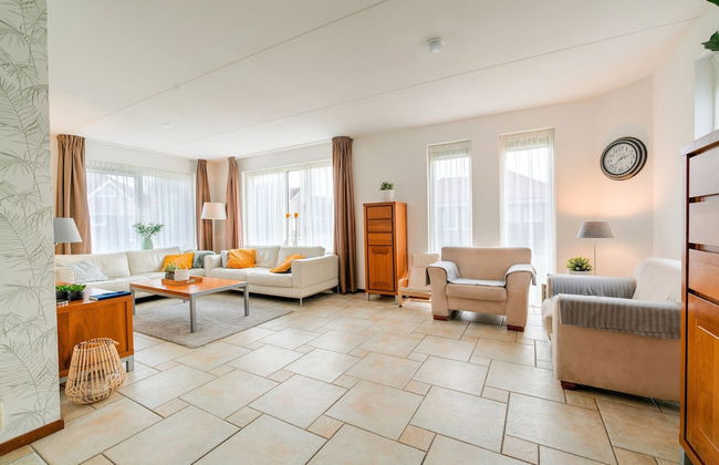 Captivating Holiday Home in Zeewolde near Forest - Foto 17