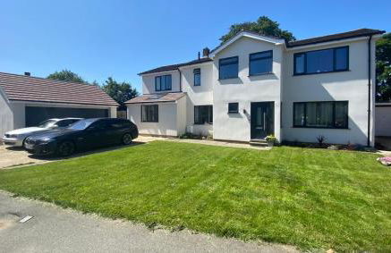 Modern Luxury 1 bed apartment with parking near Stansted Airport - Foto 2