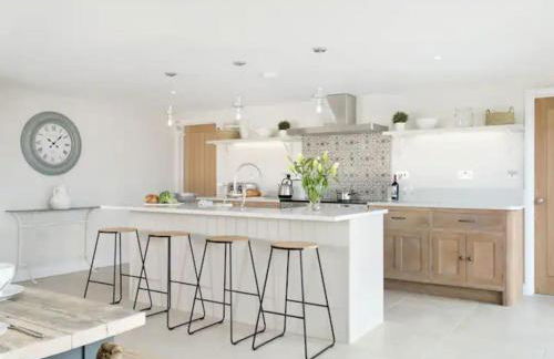 Stone Barn, contemporary barn conversion - Photo 1