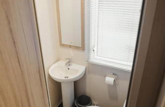 Beautiful 3bed Caravan on Windermere - on White Cross Bay Holiday Park - Photo 19