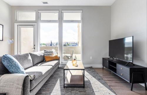 San Carlos 2BR w Gym Pool nr Train Shops SFO-440 - Foto 1