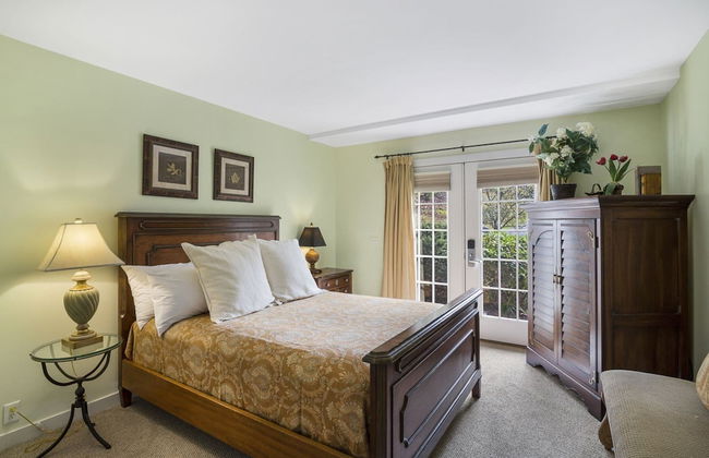 700 B Topnotch - Photo 2