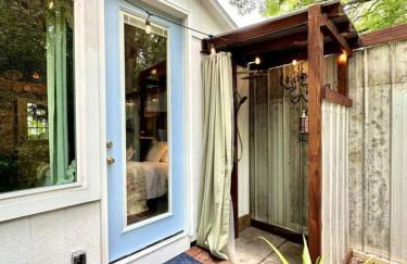 Couples Cottage - Serene Getaway - Foto 47