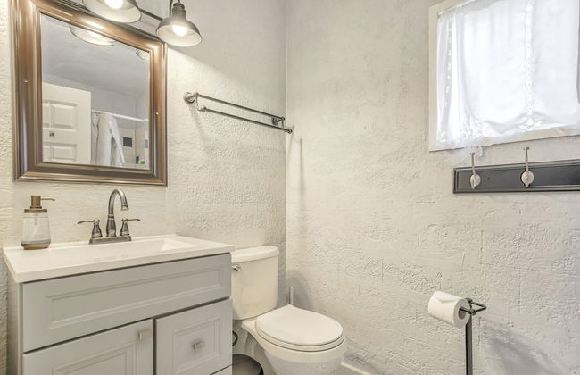 2BD Cozy Retreatclose to Red Rocksdogs Welcome! - Photo 15