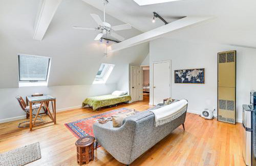 8 Mi to Tanglewood and Butternut Ski Spacious Home! - Foto 40