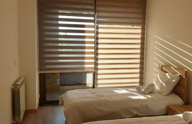 Immaculate 2-bed Villa in Faqra - Foto 3