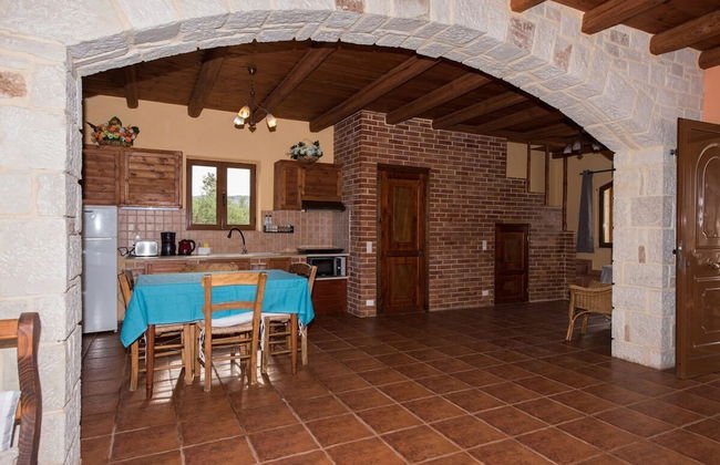 Ydria Villa C Stonebuild - Photo 10