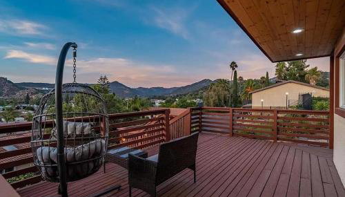 Mountains Views with Pool & Basketball, Relax & Play! - Foto 3