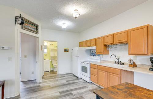 Apt with Lake Views - Day Trip to Virginia Tech! - Foto 7