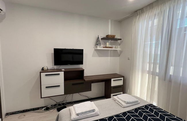 Luxurious Beach House With Wi-fi and Parking - Photo 2